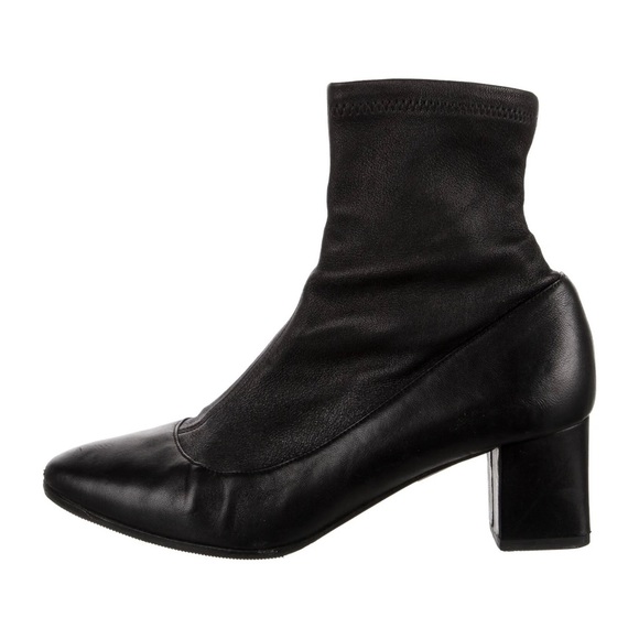 Tamara Mellon Caress boots. - Picture 2 of 9